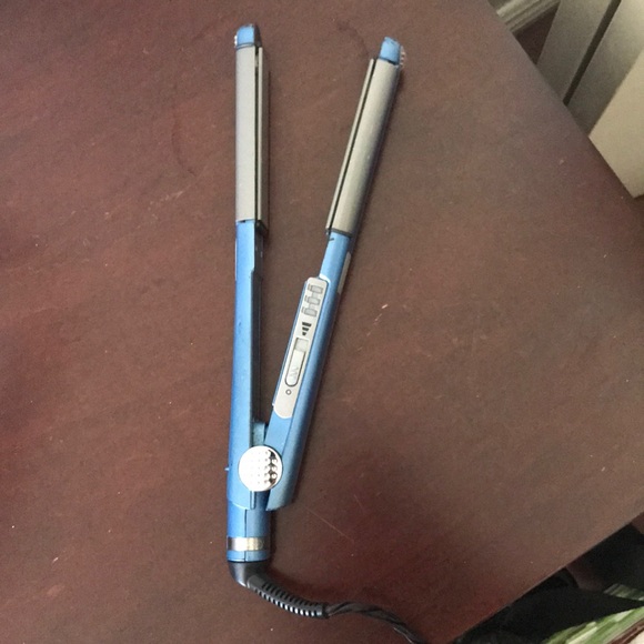 Flat Iron by Babybliss - Picture 3 of 5